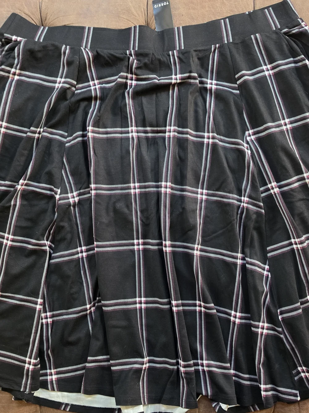 Midi Studio Luxe Ponte Skirt - Picture 4 of 4